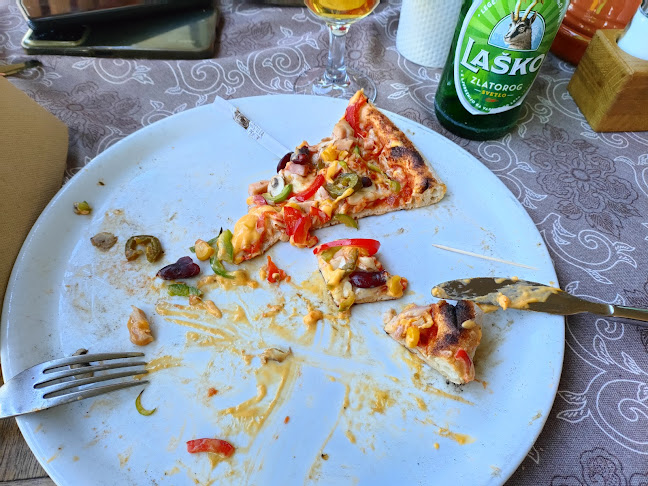 Gostilna Pension Les , Les Nasta s.p. - Gastronomija in gostinstvo