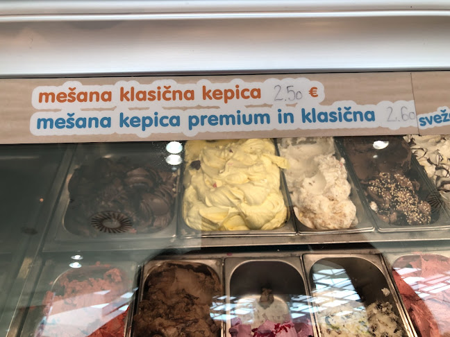 Kavarna Pod Vodo - Gastronomija in gostinstvo