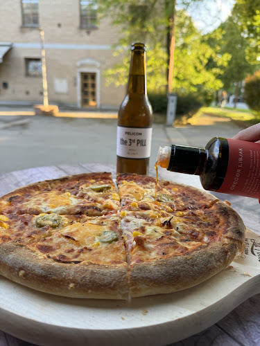 Opekarska cesta 11, 1000 Ljubljana