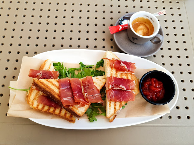 Lipa Plac Restaurant & Apartments, RV park - Postojna