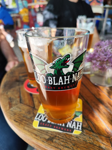 Žmauc - Gastronomija in gostinstvo