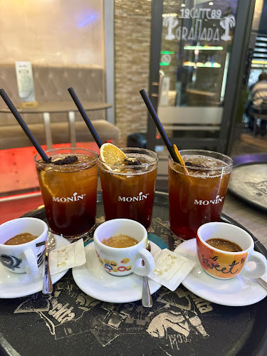 Opinii despre Okrepčevalnica "Caffe Granada" Nedžat Durmiši s.p. în Ljubljana - Gastronomija in gostinstvo