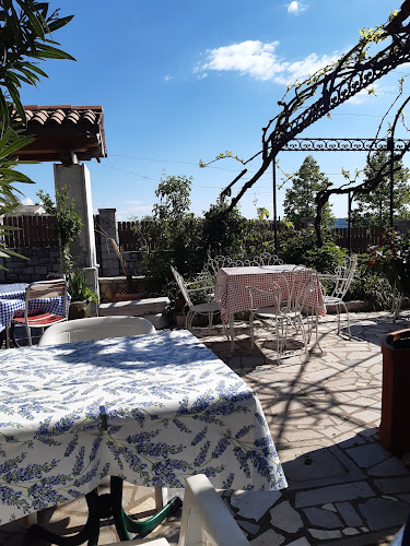 Osmica Luin - Gastronomija in gostinstvo