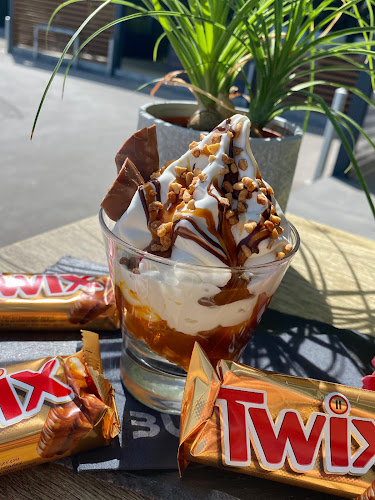 BUM Cafe, KAVARNA - Gastronomija in gostinstvo