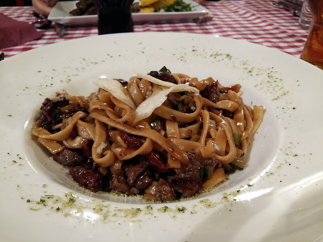 Bistro Štorja - Gastronomija in gostinstvo