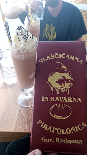 Comentarii opinii despre Slaščičarna in Kavarna Pikapolonica