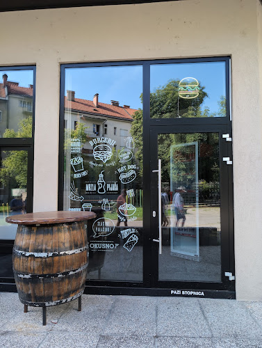 Fast food Tabor - Gastronomija in gostinstvo