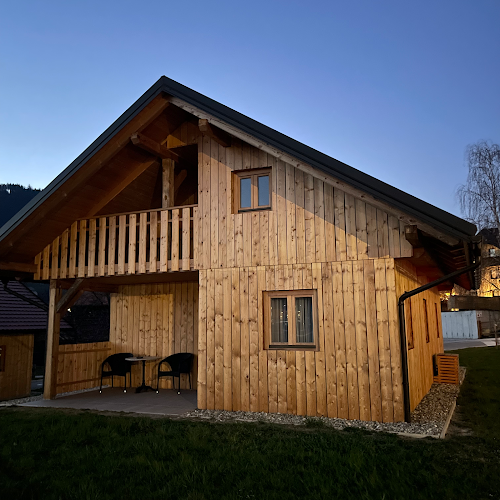 Martinova Izba - Zaključene Družbe - Laško