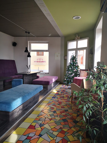 Črnomaljska kavarna - Gastronomija in gostinstvo