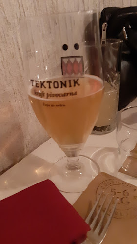 Opinii despre Gostilnica 5-6 kg în Ljubljana - Gastronomija in gostinstvo