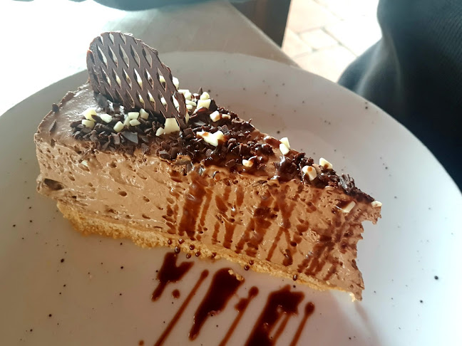 Opinii despre Ob kaminu în Postojna - Gastronomija in gostinstvo