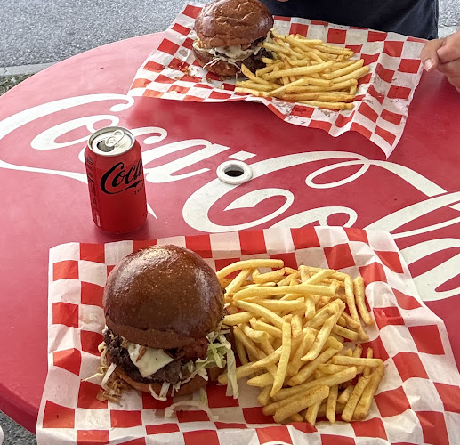 Opinii despre Smash Truck Burgers în Šentilj v Slovenskih goricah - Gastronomija in gostinstvo