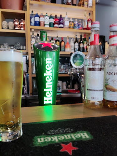 Maestral Bar - Gastronomija in gostinstvo