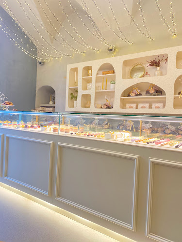 Comentarii opinii despre YAUYA Patisserie