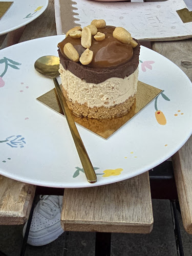 Breg 12, 1000 Ljubljana