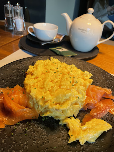 Kavarna Rog - Gastronomija in gostinstvo