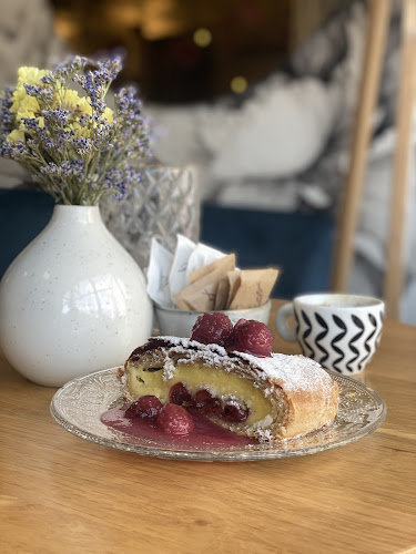 Grajski vrt ART&DECO CAFÉ - Tolmin