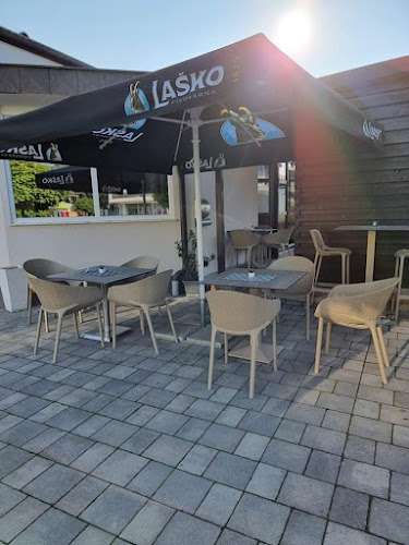 Kavarna in slaščičarna Senica