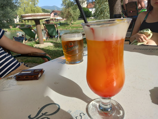 Opinii despre Beachbar Kostanjevica na Krki în Kostanjevica na Krki - Gastronomija in gostinstvo