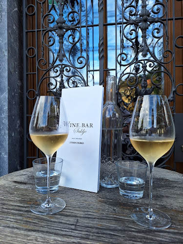 Breg 10, 1000 Ljubljana