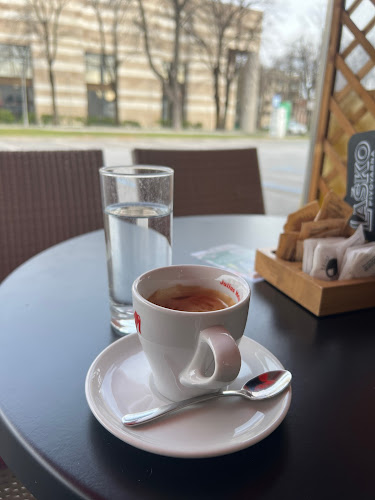 Opinii despre Caffè Kosovel în Sežana - Gastronomija in gostinstvo