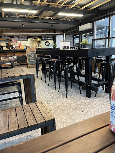 Opinii despre Flying Smoker în Ljubljana - Šentvid - Gastronomija in gostinstvo