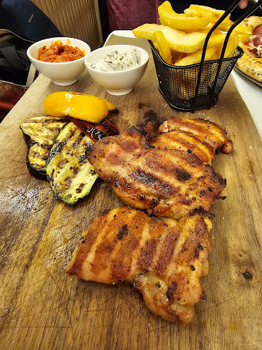 Comentarii opinii despre Azur Tratorija