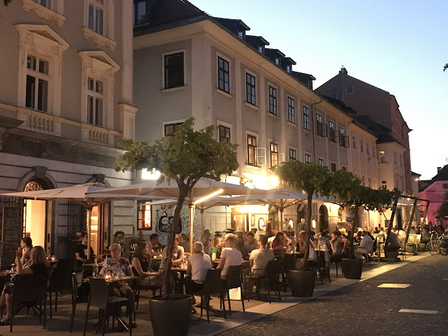 Breg 10, 1000 Ljubljana