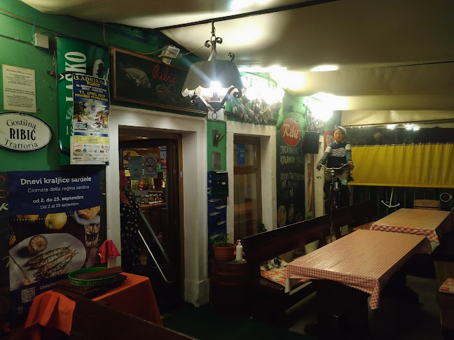 Veliki trg 3, 6310 Izola