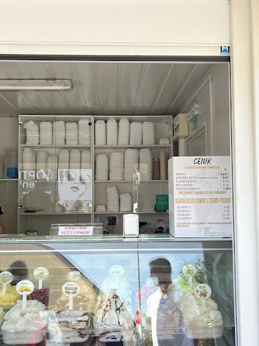 Sladoledarna Vanilija - Gastronomija in gostinstvo