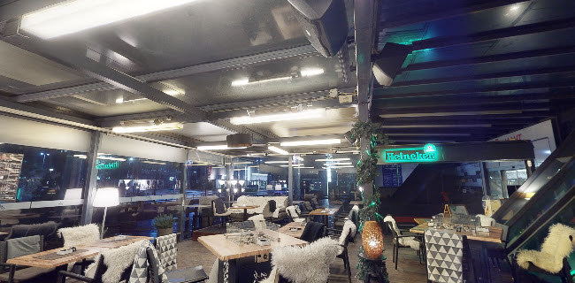 Opinii despre Cherry House Cafe Lounge Bar în Ljubljana - Gastronomija in gostinstvo