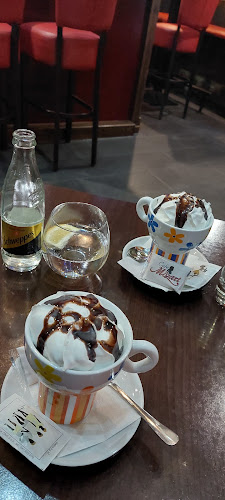 Mozart Cafe - Gastronomija in gostinstvo