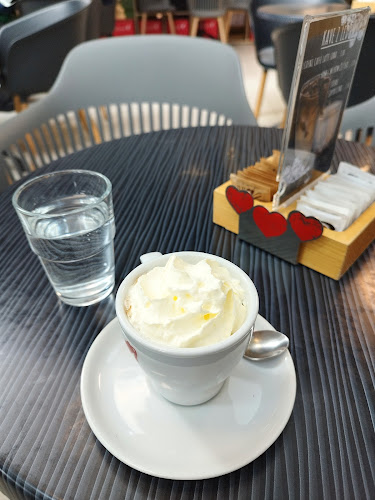 Opinii despre Kavarna Luna Kamnik în Kamnik - Gastronomija in gostinstvo