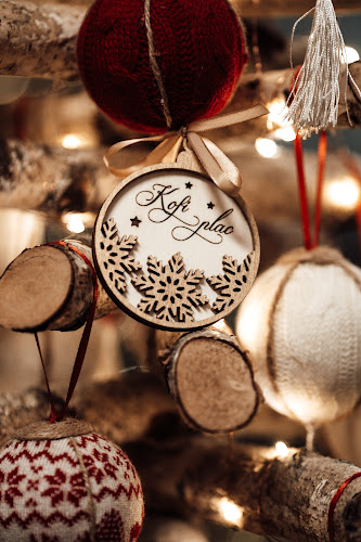 Comentarii opinii despre Kofi Plac