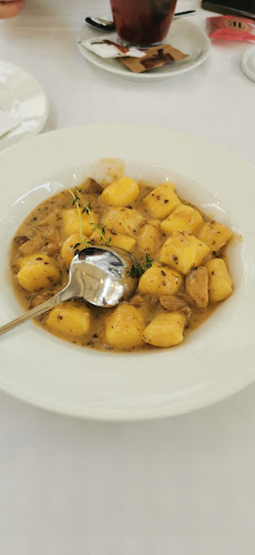 Ciril-Metodov trg 18, 1000 Ljubljana