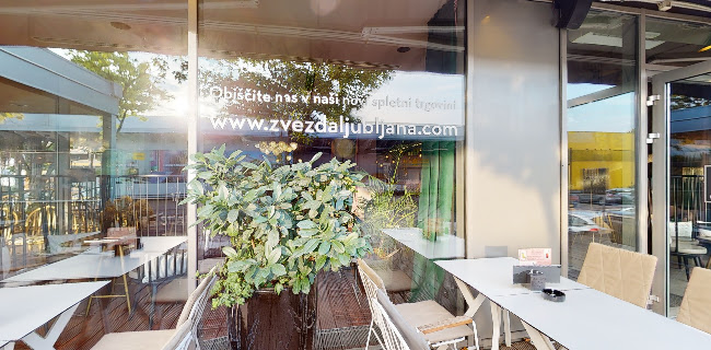 Zvezda kavarna in slaščičarna