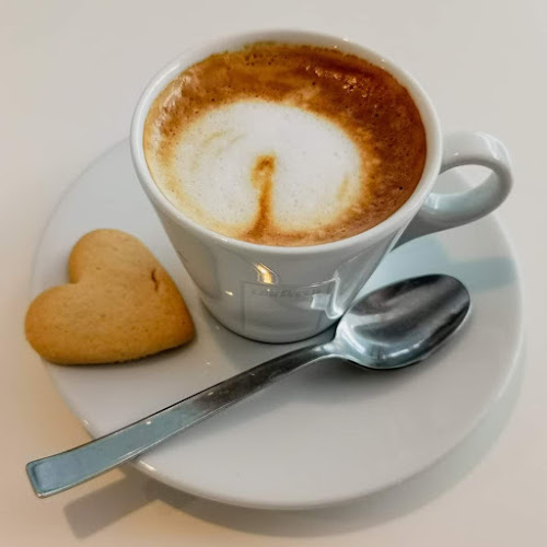 Čuk Bar - Gastronomija in gostinstvo