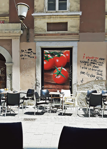 Poštna ulica 1, 2000 Maribor