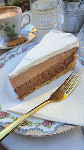 Glavna ulica 37, 9220 Lendava