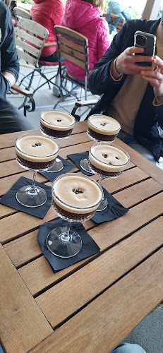 Prešernovo nabrežje 4, Prvomajski trg 3, 6330 Piran