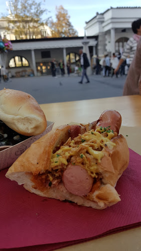 Pogačarjev trg 1, 1000 Ljubljana