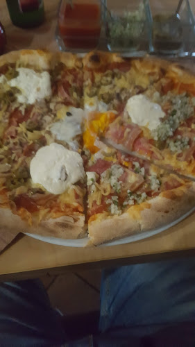 Pizzeria Lili - Gastronomija in gostinstvo