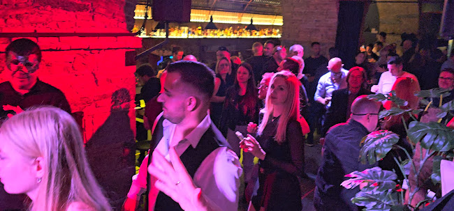 Opinii despre The Place. Good Food & Music. în Ljubljana - Gastronomija in gostinstvo