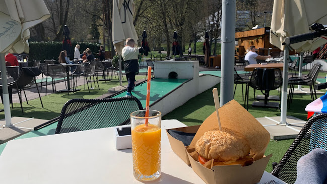 Opinii despre Mini Cafe Golf în Ljubljana - Gastronomija in gostinstvo