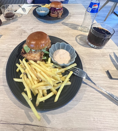 Opinii despre Bistro 9:45 în Bovec - Gastronomija in gostinstvo