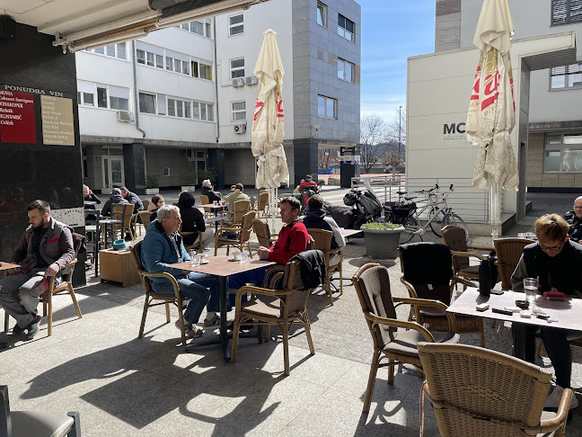 Hacquetova ulica 4, 1000 Ljubljana