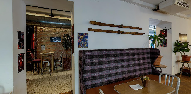 Kersnikova ulica 4, 1000 Ljubljana