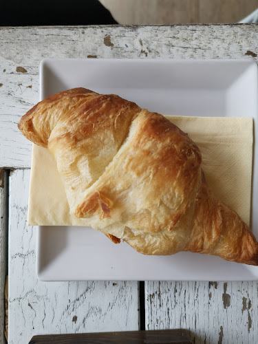 Kavarna Hiša - Gastronomija in gostinstvo