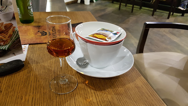 Comentarii opinii despre Pavilion Cafee Bar