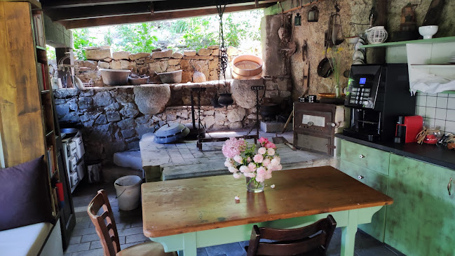 Pedrovo 9, 5295 Branik